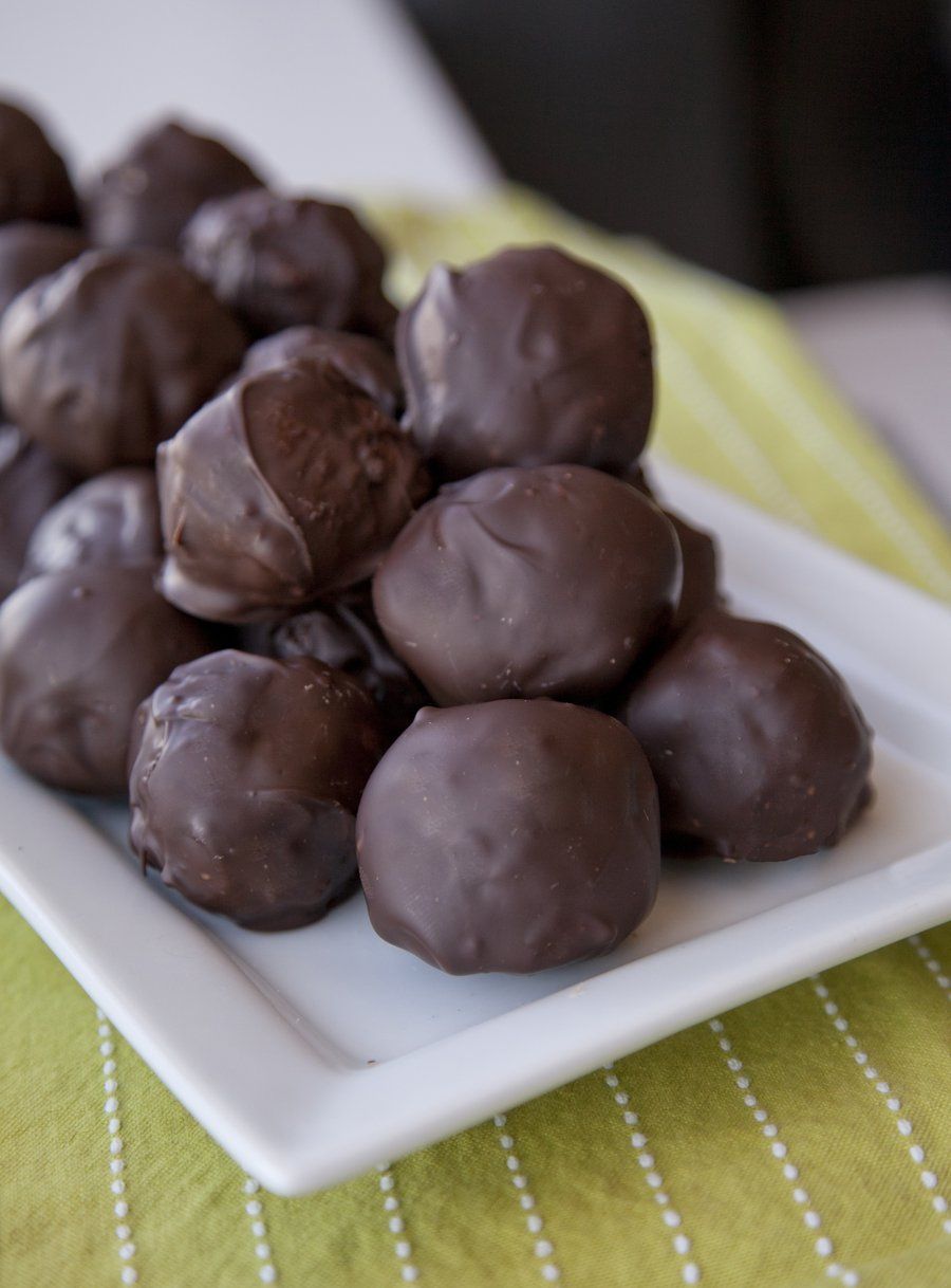 Chocolate Covered Cake Pops