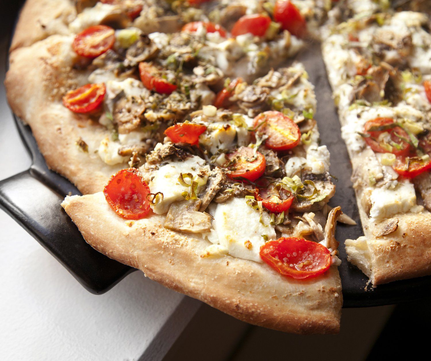 Goat Cheese, Mushroom & Grape Tomato Pizza